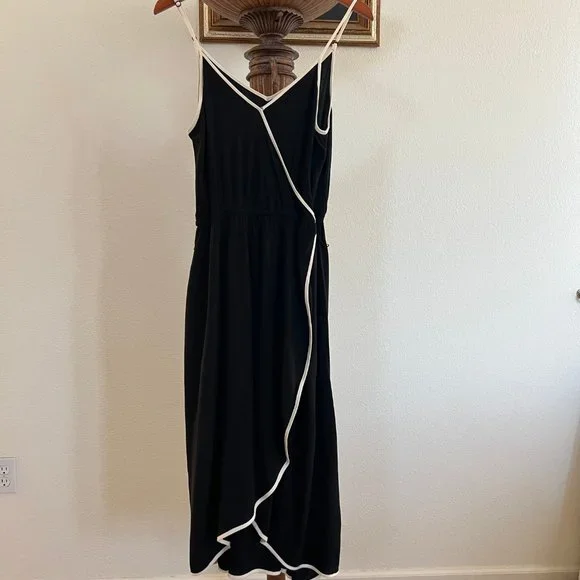 Who What Wear | Dresses | Who What Wear Size S Black Wwhite Trim Tulip  Front Midi Jersey Knit Tank Dress | Poshmark